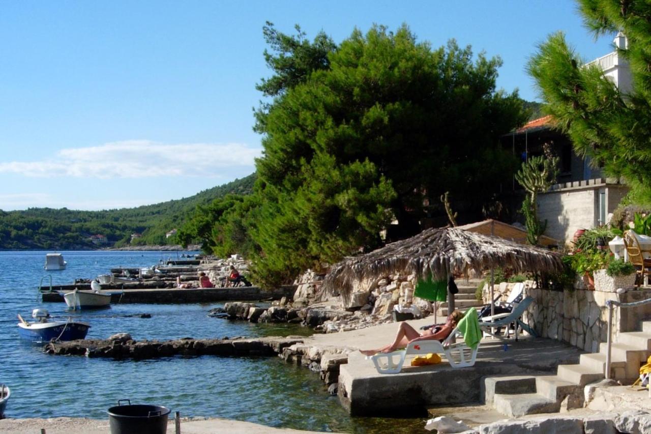 Apartments By The Sea Karbuni, Korcula - 4465 Prizba Buitenkant foto